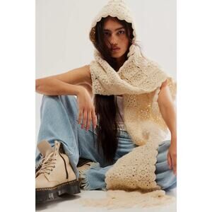 NWT Free People Daria Crochet Hybrid Hooded Long Fringe Boho Scarf Ivory $98
